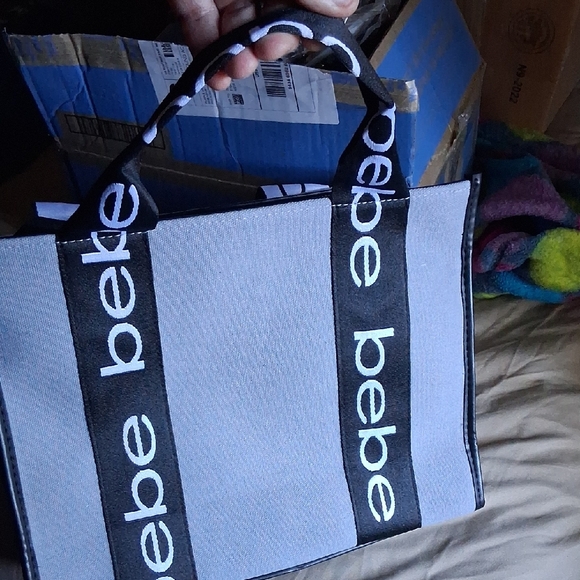 NEW bebe Black and Gray Tote Bag - Picture 3 of 8